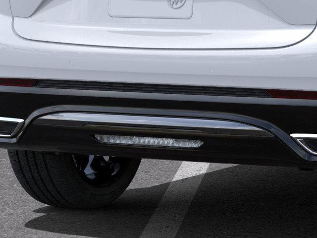 Photo of 2025 White Frost Tricoat Buick Envision