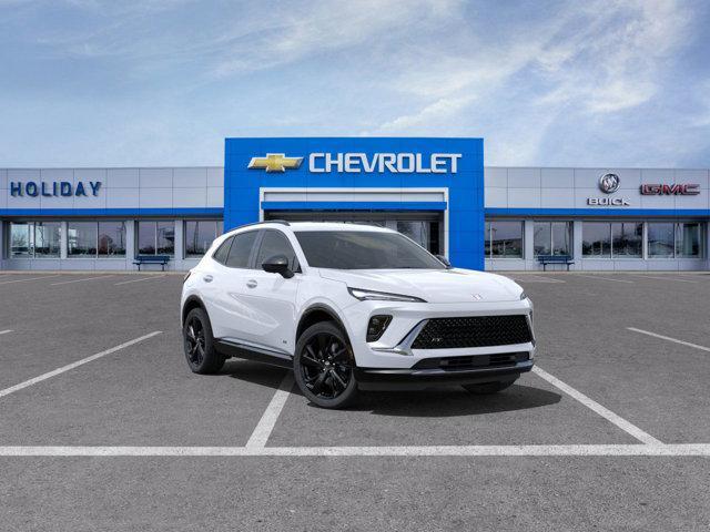 Photo of 2025 White Frost Tricoat Buick Envision