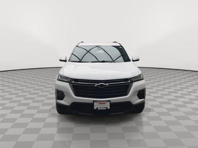 Photo of 2023 Summit White Chevrolet Traverse