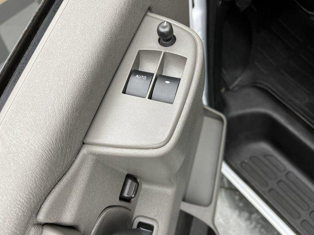 Photo of 2024 Summit White Chevrolet Express 3500
