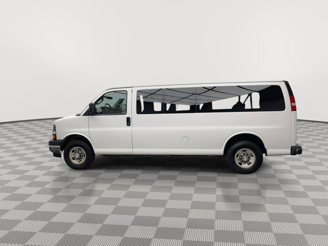 Photo of 2024 Summit White Chevrolet Express 3500