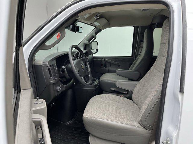 Photo of 2024 Summit White Chevrolet Express 3500
