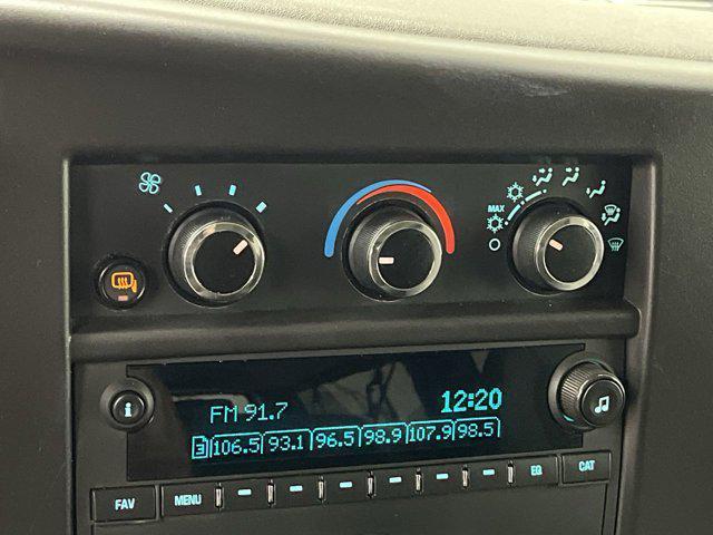 Photo of 2024 Summit White Chevrolet Express 3500