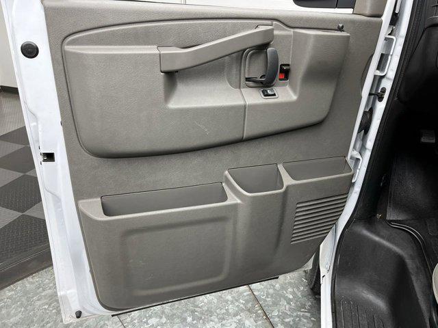 Photo of 2024 Summit White Chevrolet Express 3500