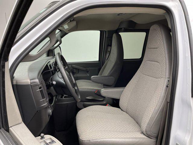 Photo of 2024 Summit White Chevrolet Express 3500