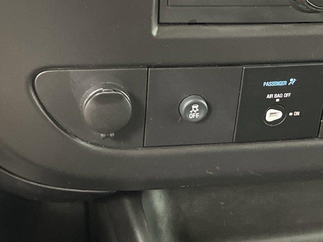 Photo of 2024 Summit White Chevrolet Express 3500