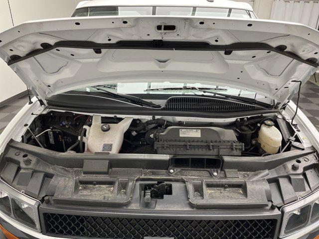 Photo of 2024 Summit White Chevrolet Express 3500