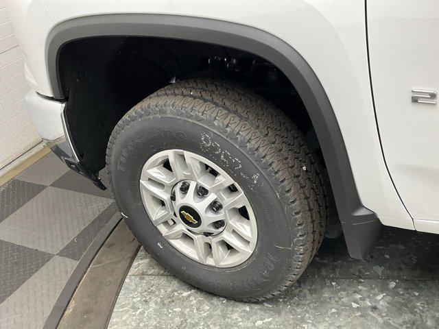 Photo of 2025 Summit White Chevrolet Silverado 2500