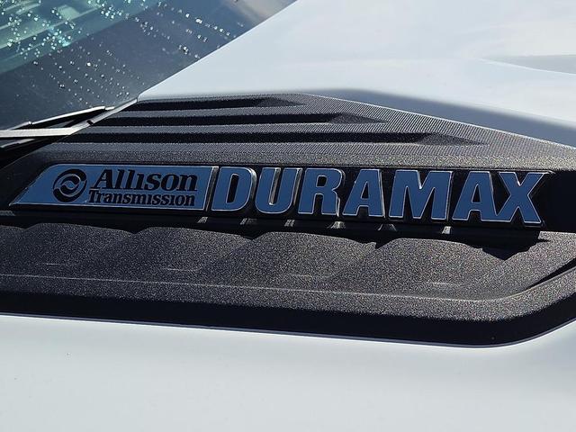 Photo of 2024 Summit White Chevrolet Silverado 2500