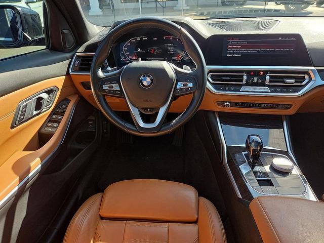 Photo of 2021 Black Sapphire Metallic BMW 330