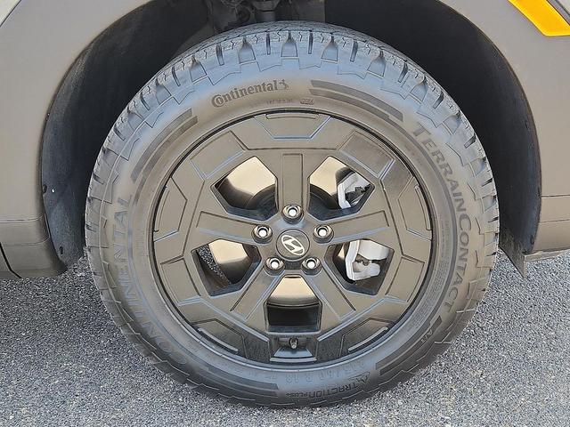 Photo of 2024 Hampton Gray Hyundai SANTA FE