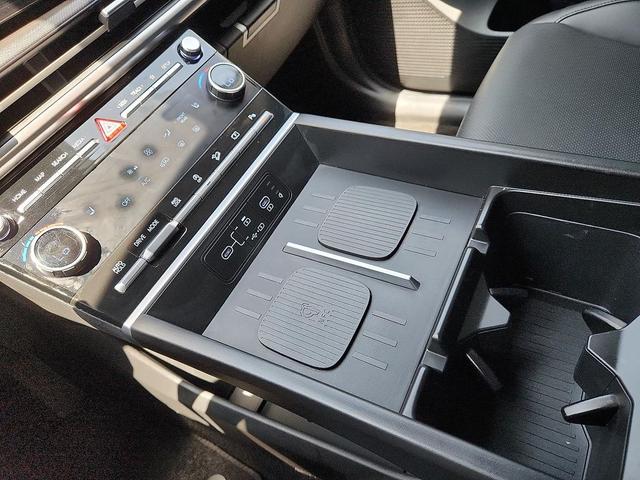 Photo of 2024 Hampton Gray Hyundai SANTA FE