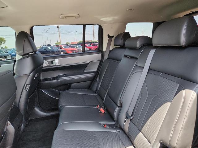 Photo of 2024 Hampton Gray Hyundai SANTA FE