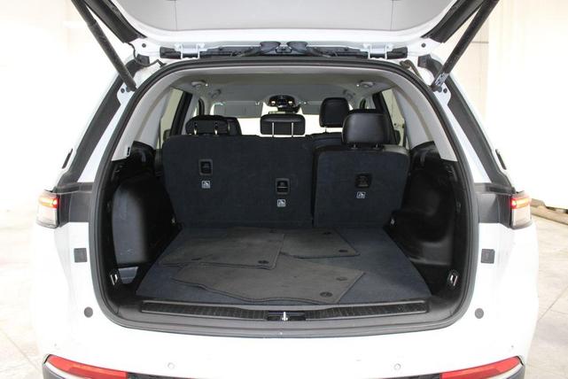Photo of 2023 Bright White Clearcoat Jeep Grand Cherokee