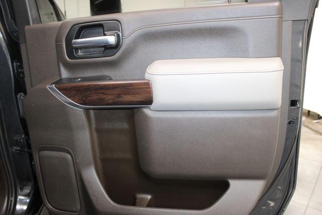 Photo of 2020 Carbon Black Metallic GMC Sierra 2500