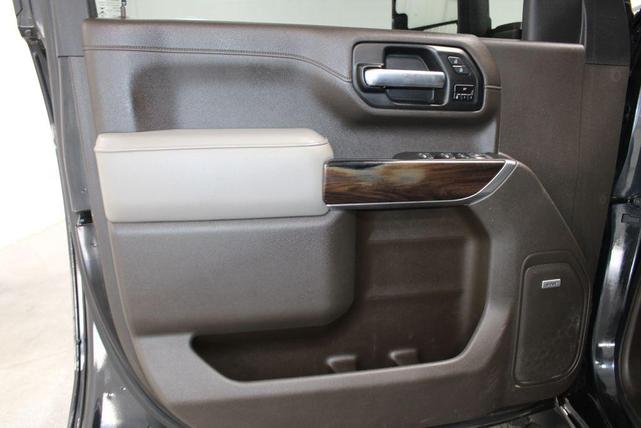 Photo of 2020 Carbon Black Metallic GMC Sierra 2500