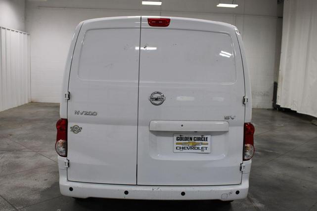 Photo of 2021 Fresh Powder Nissan NV200