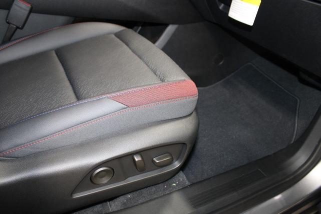 Photo of 2026 Sterling Gray Metallic Chevrolet Equinox