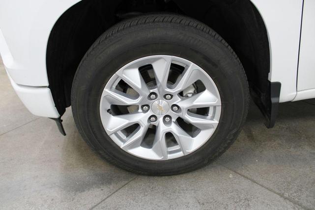 Photo of 2024 Summit White Chevrolet Silverado 1500