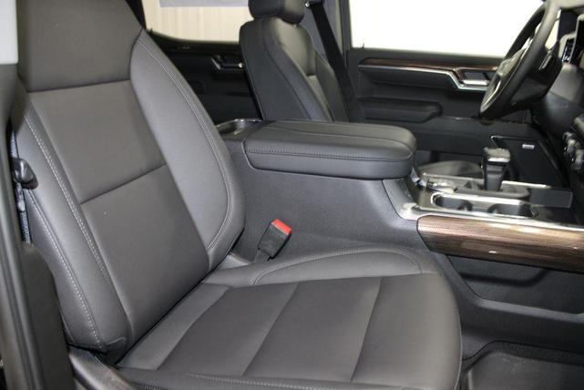 Photo of 2025 Black Chevrolet Silverado 1500