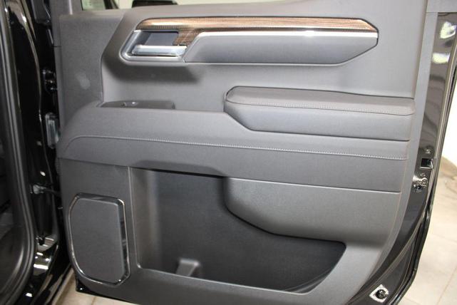 Photo of 2025 Black Chevrolet Silverado 1500