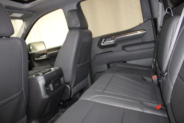 Photo of 2025 Black Chevrolet Silverado 1500