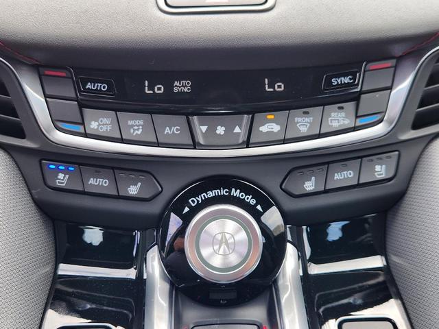 Photo of 2025 Platinum White Pearl Acura TLX