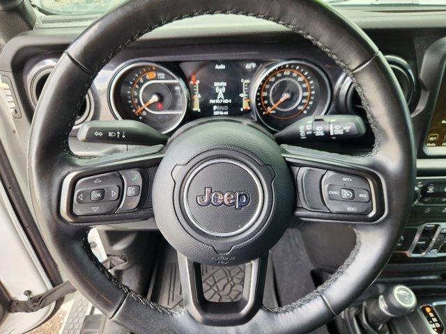 Photo of 2022 Bright White Clearcoat Jeep Wrangler Unlimited