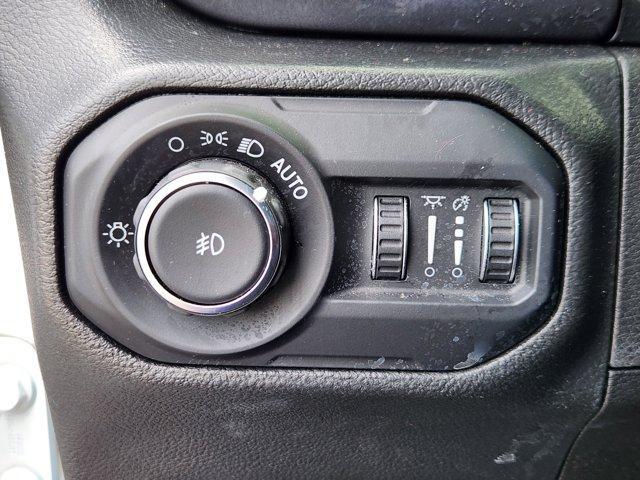 Photo of 2022 Bright White Clearcoat Jeep Wrangler Unlimited