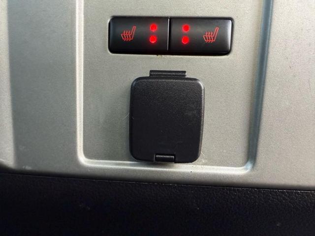 Photo of 2015 White Ford F-150
