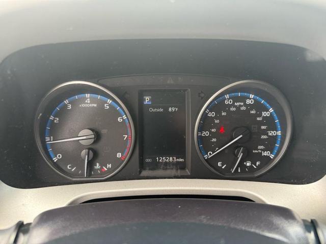 Photo of 2018 Silver Toyota RAV4