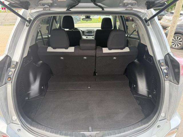 Photo of 2018 Silver Toyota RAV4