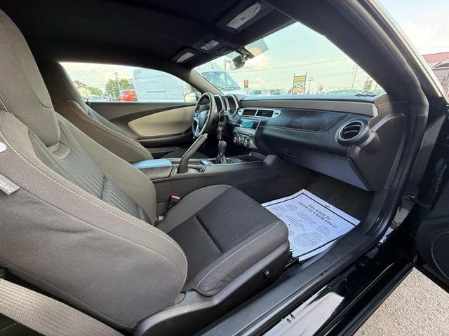 Photo of 2013 Black Chevrolet Camaro