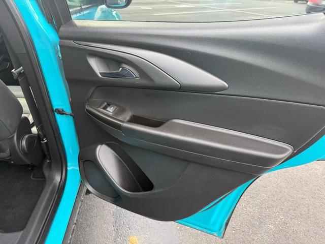 Photo of 2022 Blue Chevrolet Trailblazer