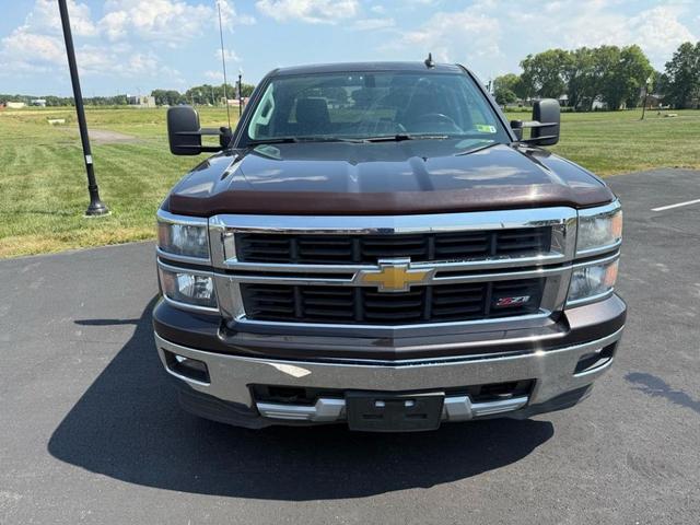 Photo of 2015 Gray Chevrolet Silverado 1500