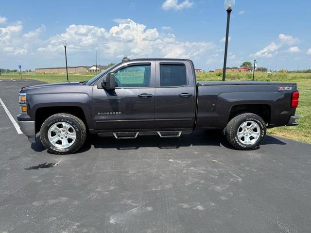 Photo of 2015 Gray Chevrolet Silverado 1500