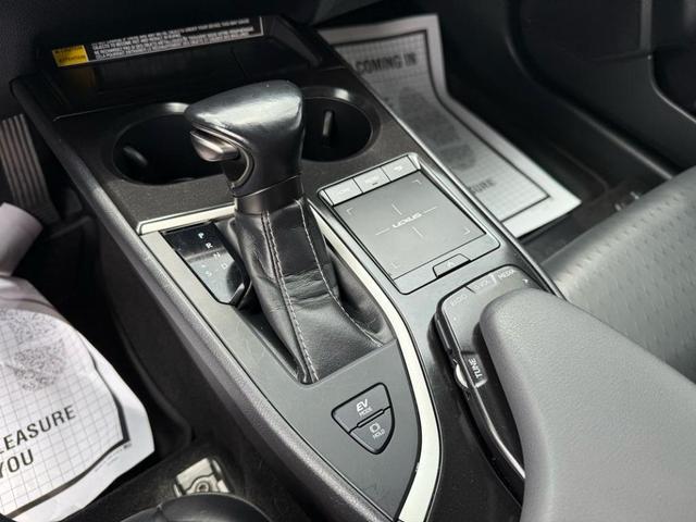 Photo of 2020 Black Lexus UX 250h