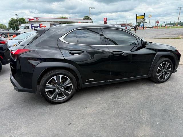 Photo of 2020 Black Lexus UX 250h