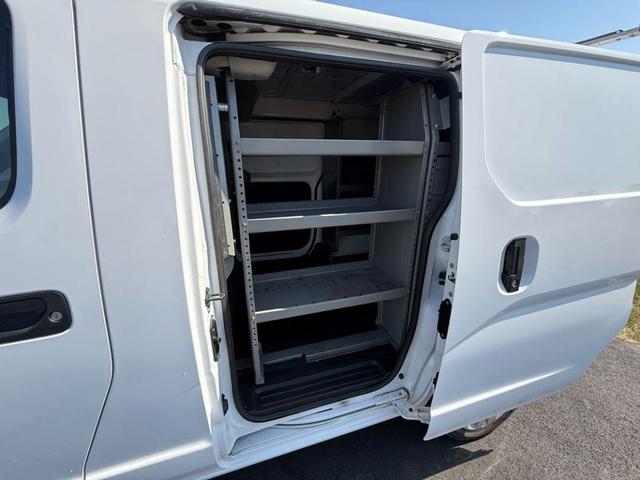 Photo of 2020 Cloud White Nissan NV200