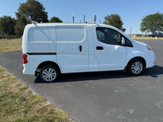 Photo of 2020 Cloud White Nissan NV200