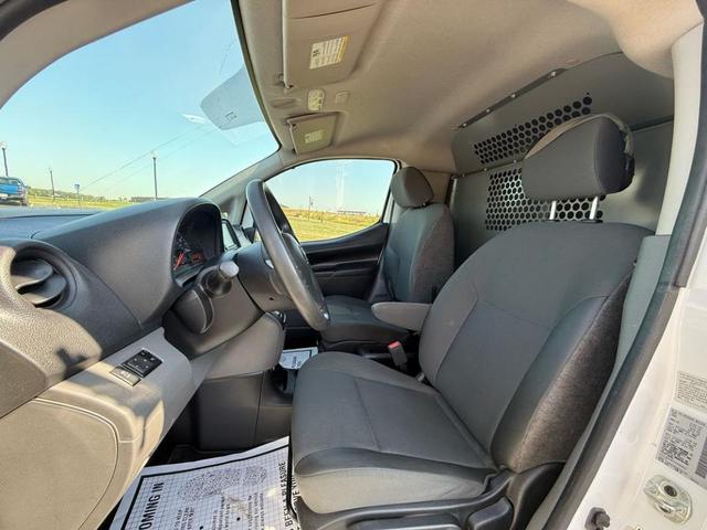 Photo of 2020 Cloud White Nissan NV200
