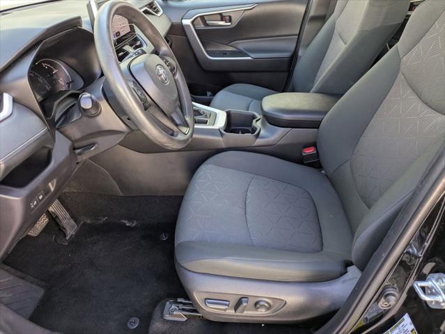 Photo of 2024 Midnight Black Metallic Toyota RAV4