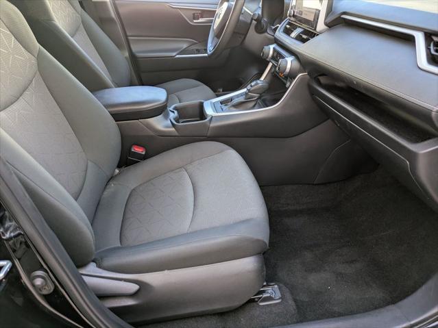 Photo of 2024 Midnight Black Metallic Toyota RAV4