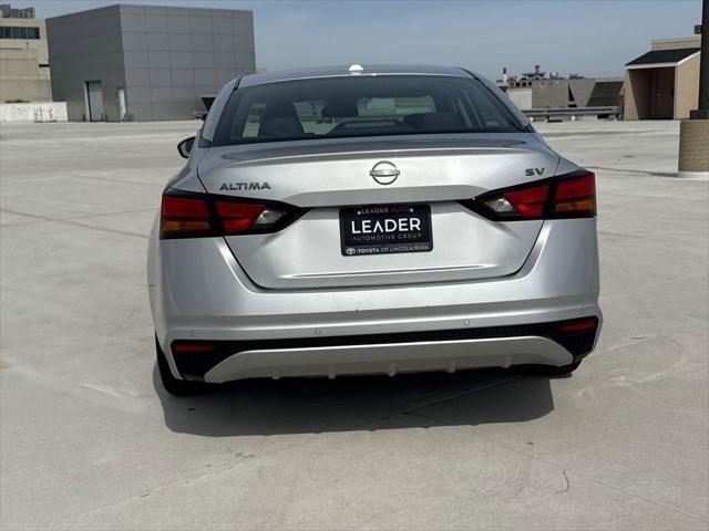 Photo of 2023 Brilliant Silver Metallic Nissan Altima