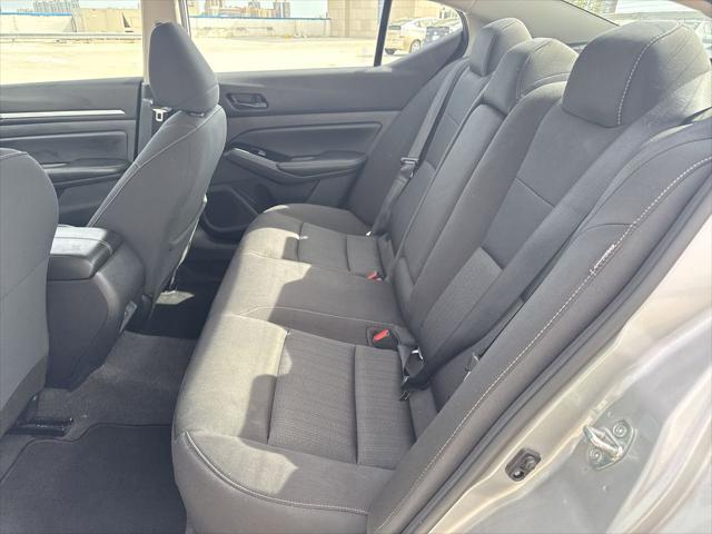 Photo of 2023 Brilliant Silver Metallic Nissan Altima