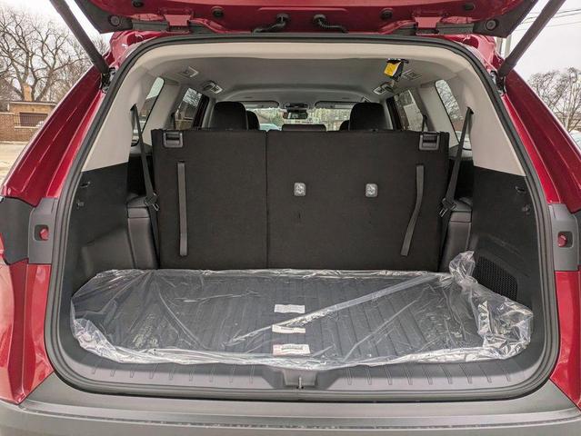 Photo of 2025 Ruby Flare Pearl Toyota Grand Highlander