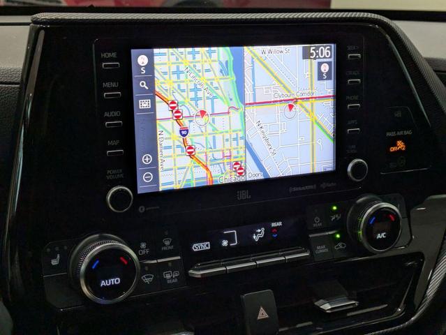 Photo of 2022 Ruby Flare Pearl Toyota Highlander