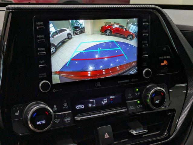 Photo of 2022 Ruby Flare Pearl Toyota Highlander