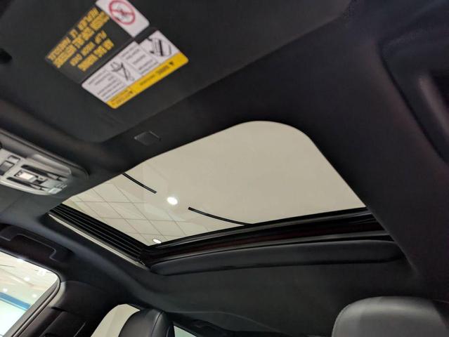 Photo of 2022 Ruby Flare Pearl Toyota Highlander