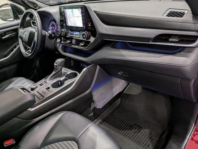 Photo of 2022 Ruby Flare Pearl Toyota Highlander